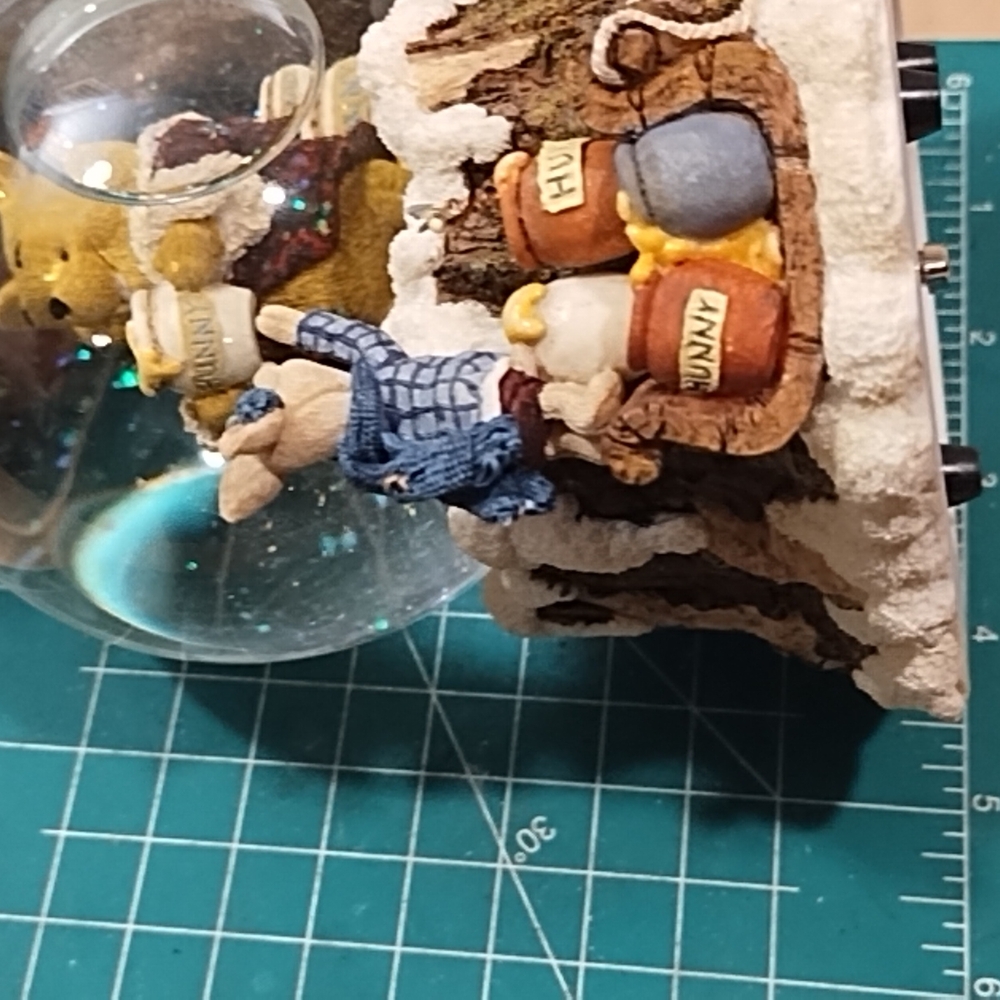 Winnie the Pooh Snow Globe Disney Boyds Collectible 100 Acre Woods Like New - Picture 4 of 10